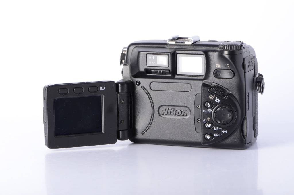 Nikon Coolpix 5000 Digital Camera LeZot Camera Sales and Camera