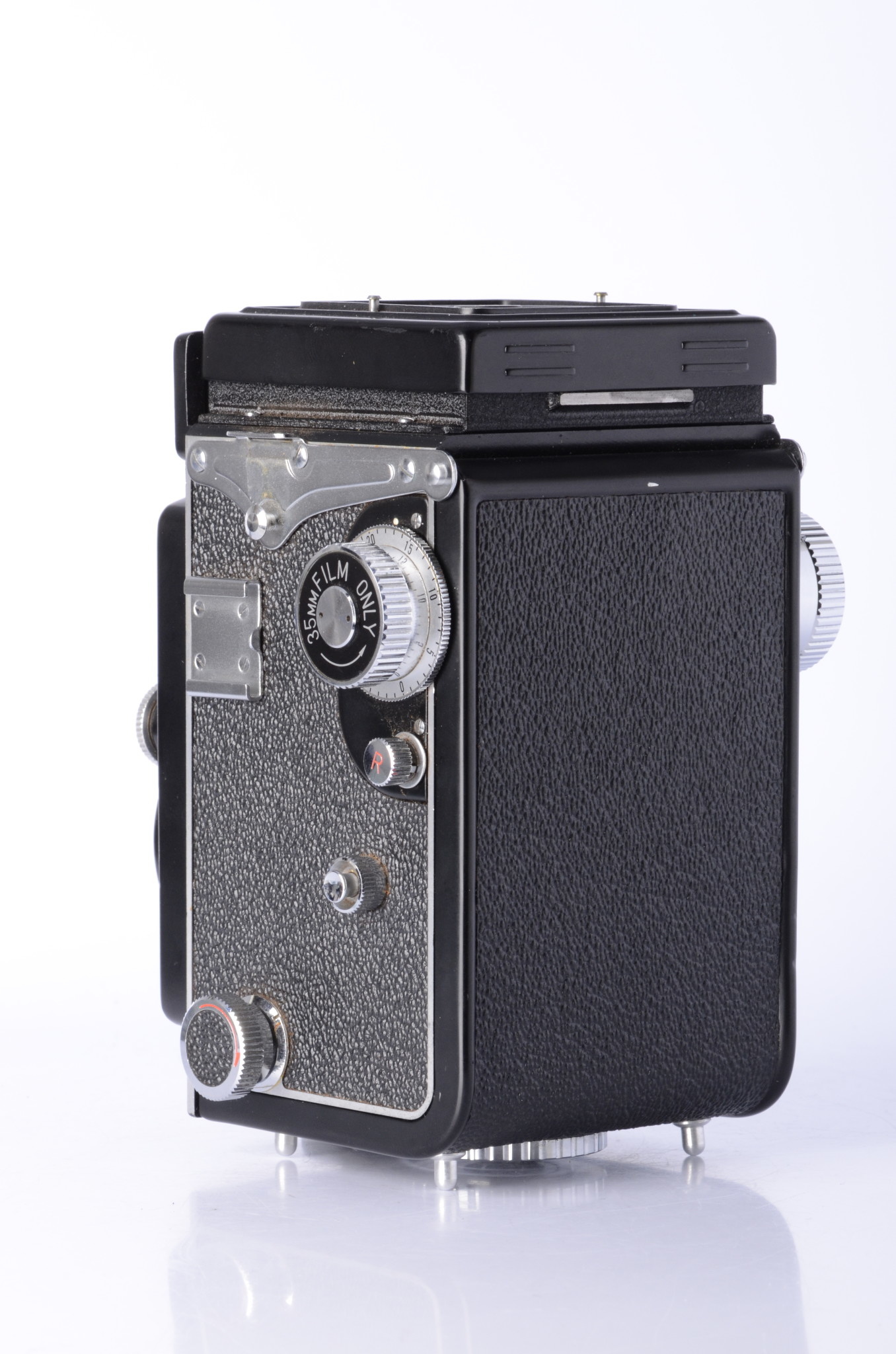 Yashica 635 SN SX1033394 LeZot Camera Sales and Camera Repair