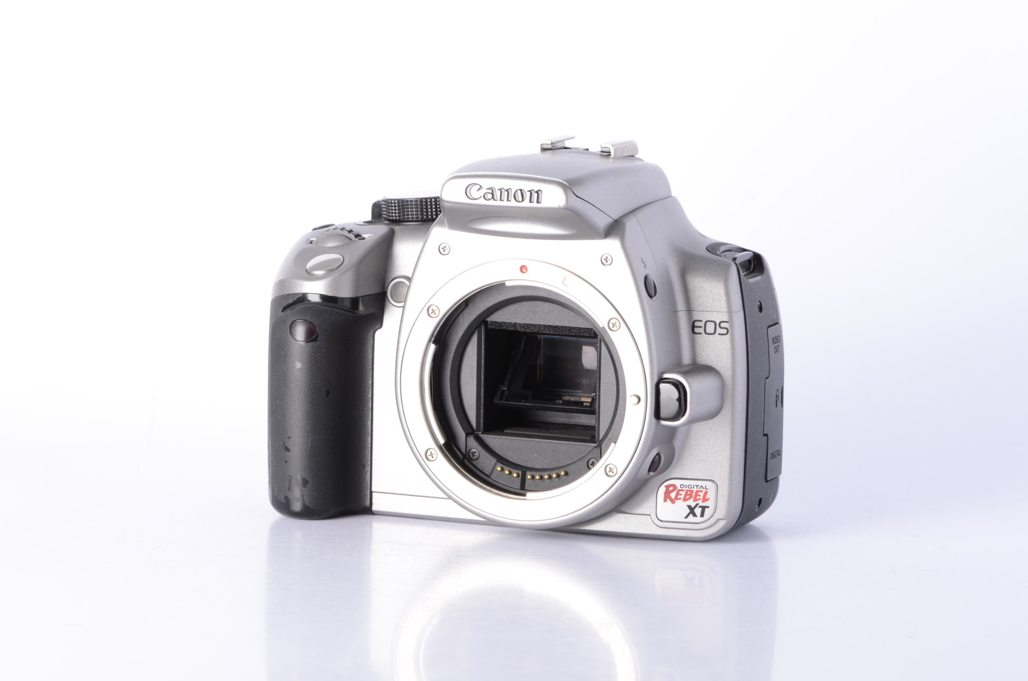 Canon Rebel XT w/ 18-55mm F/3.5-5.6 Lens Kit - LeZot Camera | Sales and