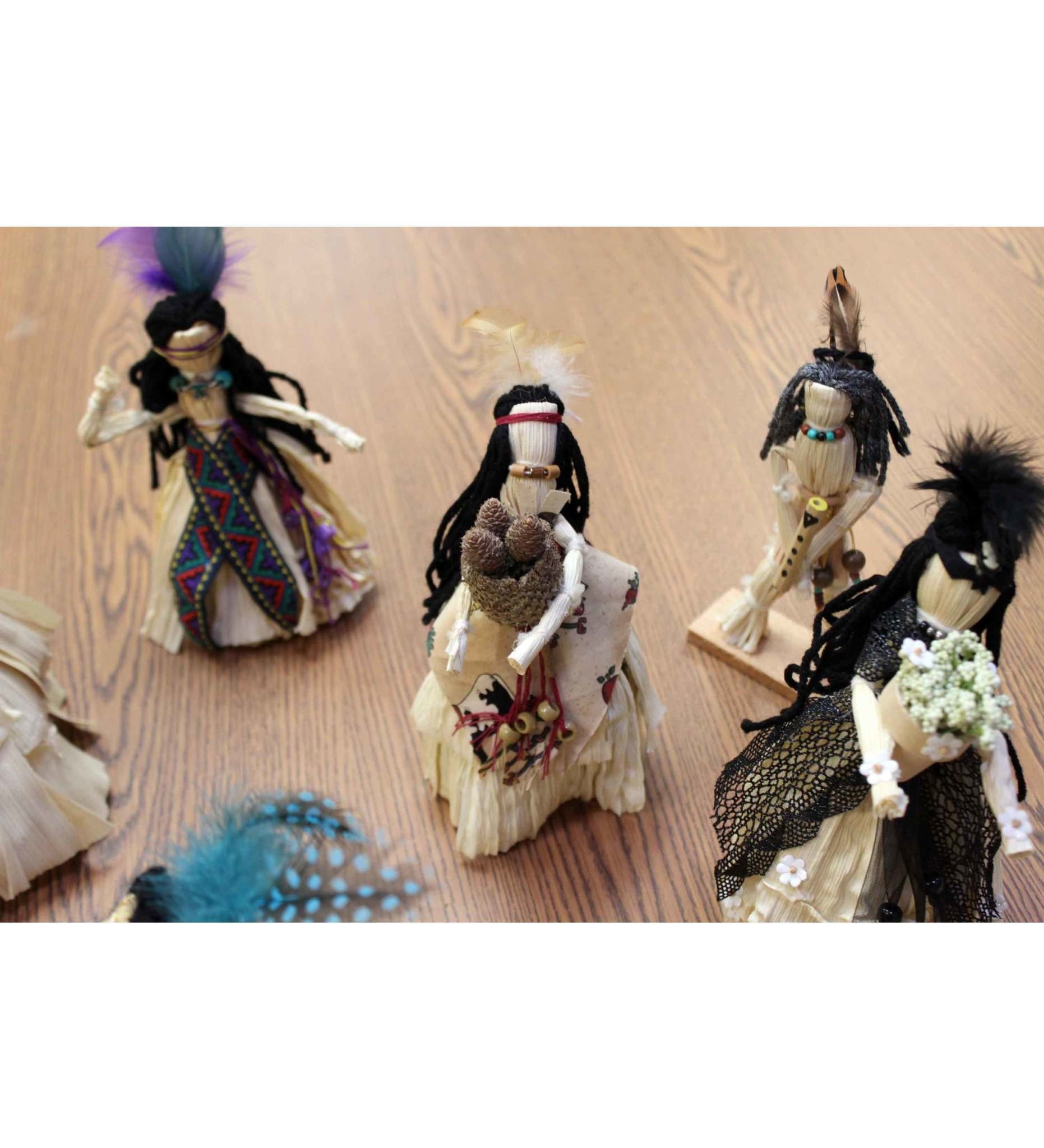 czech corn husk dolls