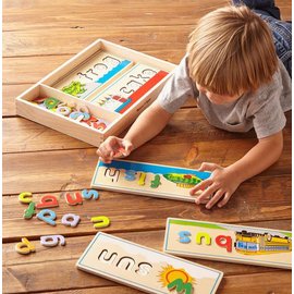 Melissa & Doug See & Spell Learning Toy