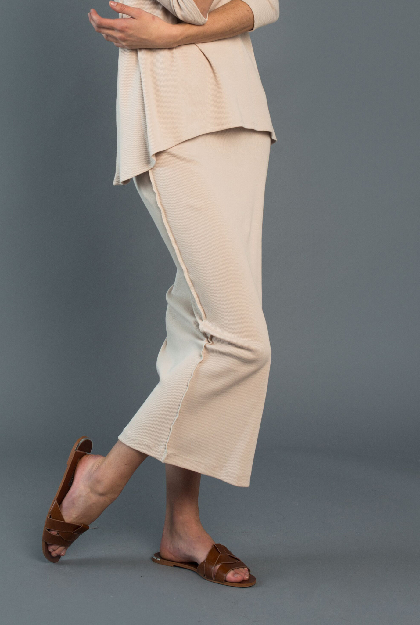 parni Parni Long Ribbed Skirt Sheek Iconic Fashion