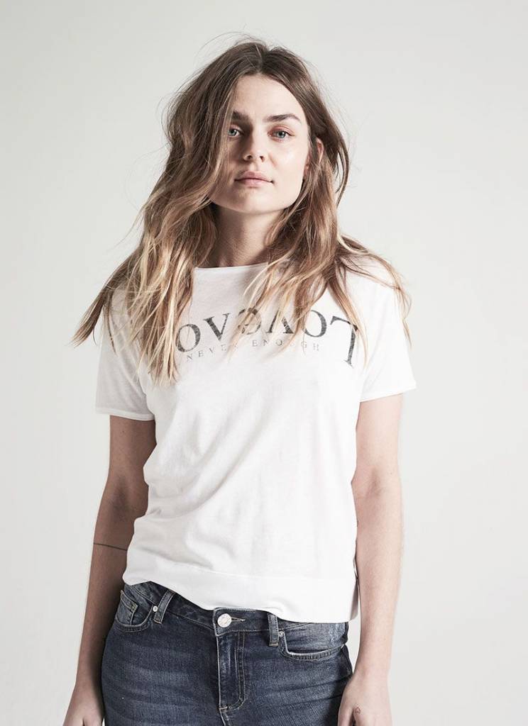 zoe karssen t-shirt love is never enough - louwana creek