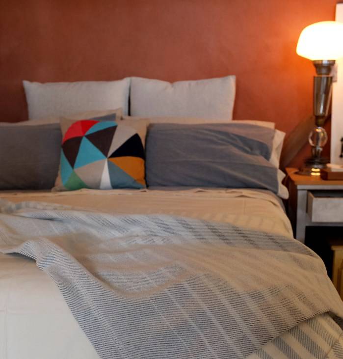 Dreamy Organic Bed of the Week: Coyuchi Chambray & Natural