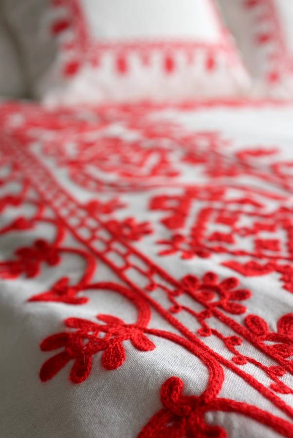 Dreamy Organic Bed of the Week: Coyuchi Emboidered