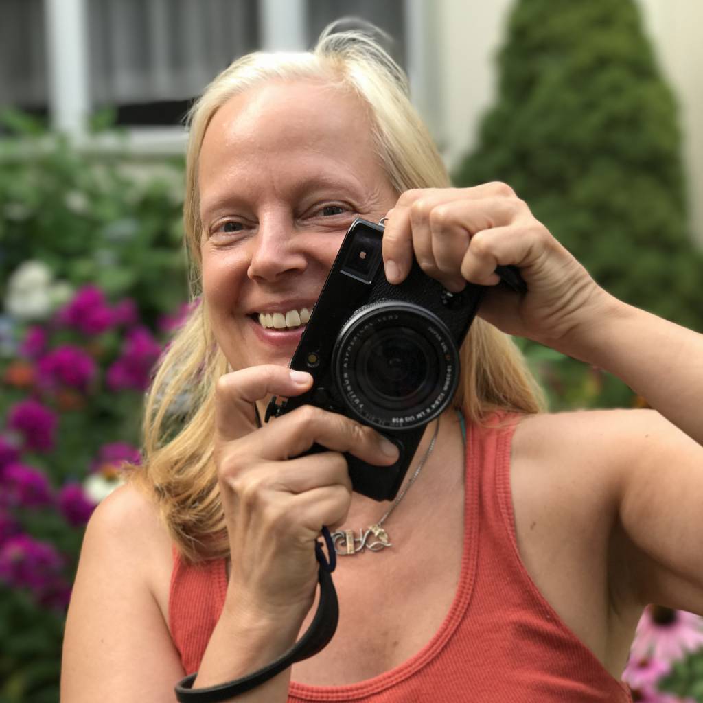 Artist Feature: Larissa Rolley