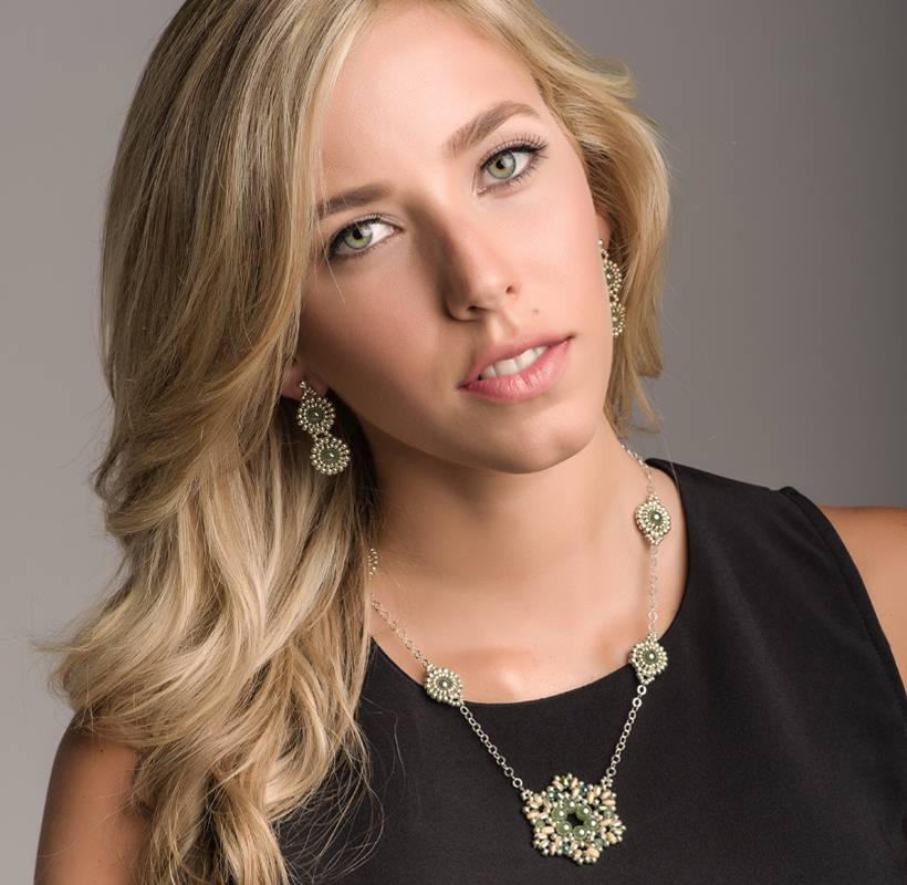 Choosing the right jewelry gift.