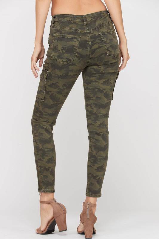 Washed Camo Print Cargo Skinny Jeans - King Frog Clothing & The LilyPad Boutique