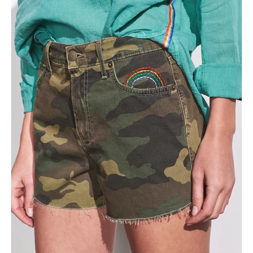 SUNDRY SUNDRY SUN AND RAINBOW SHORTS SUNDRY SUNDRY SUN AND RAINBOW SHORTS
