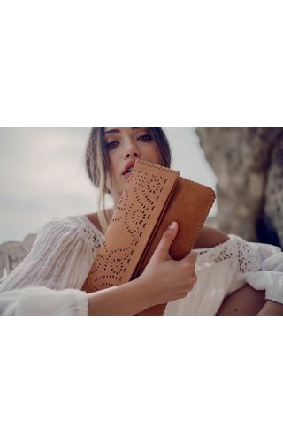 SENSEA SENSEA CHA CHA LEATHER CLUTCH SENSEA SENSEA CHA CHA LEATHER CLUTCH