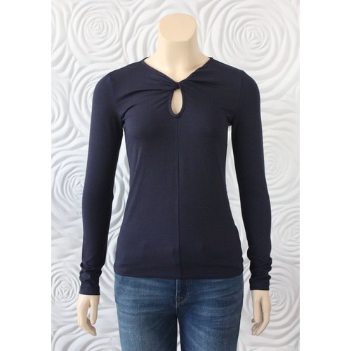 Donna Degnan Donna Degnan Twist Front Long Sleeve T-Shirt Donna Degnan Donna Degnan Twist Front Long Sleeve T-Shirt