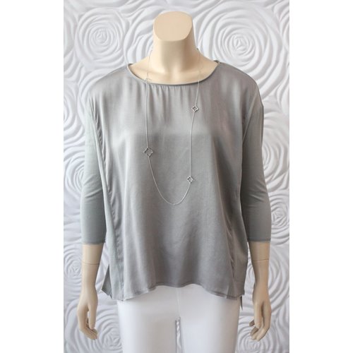 Go Silk Go Silk Hybrid Top with 3/4 Sleeve Go Silk Go Silk Hybrid Top with 3/4 Sleeve