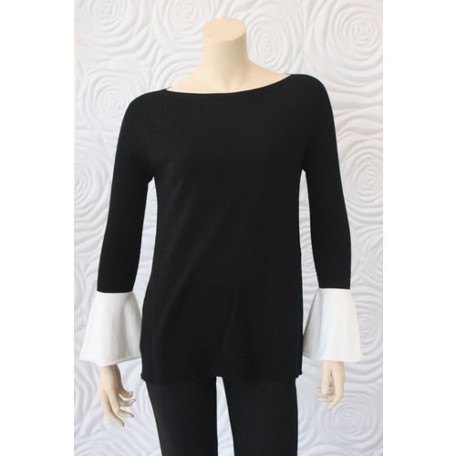 D Exterior D Exterior Sweater Top with Wrist Detail in Black D Exterior D Exterior Sweater Top with Wrist Detail in Black
