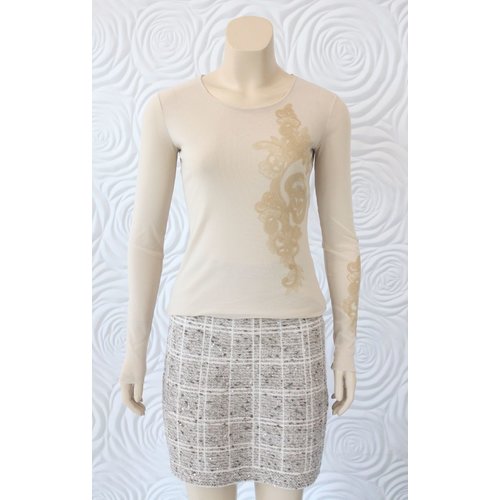 D Exterior D Exterior Tulle Top with Contrasting Velvet Detail in Nude D Exterior D Exterior Tulle Top with Contrasting Velvet Detail in Nude