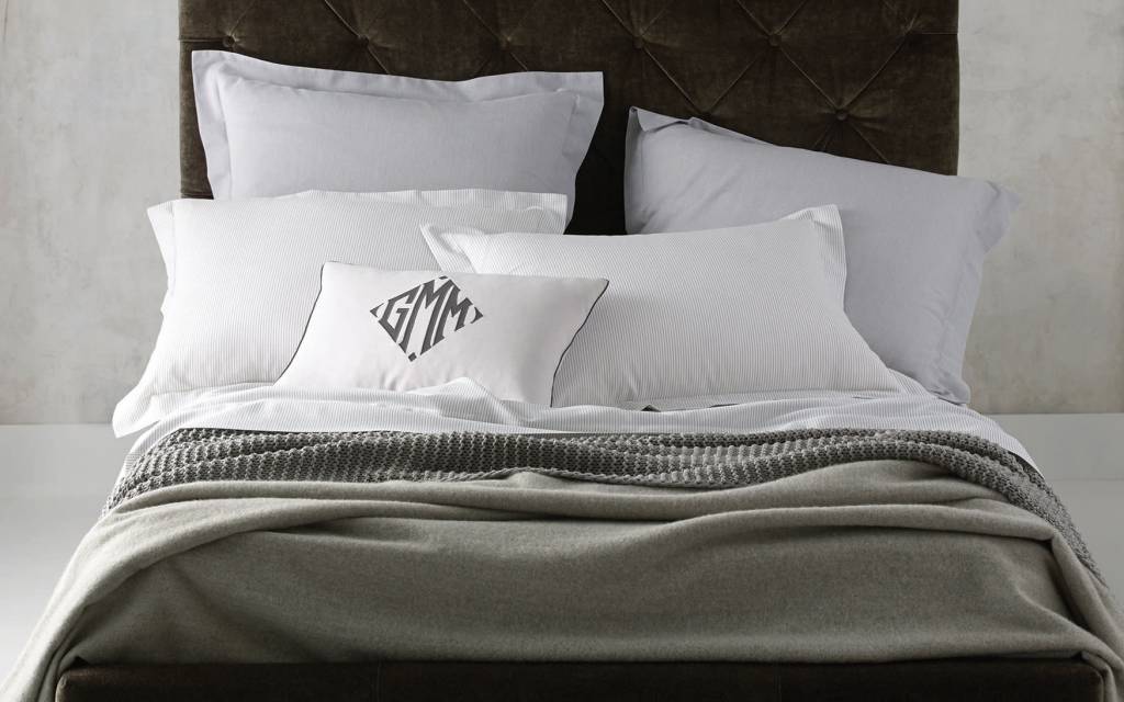 Matouk Hamilton Bedding Linen Alley
