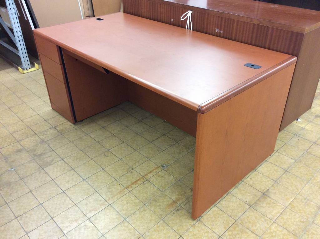 36x72x30 Cherry Wood L Ped Desk 1 16 19