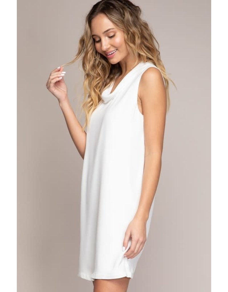 what to wear with a white cap and gown