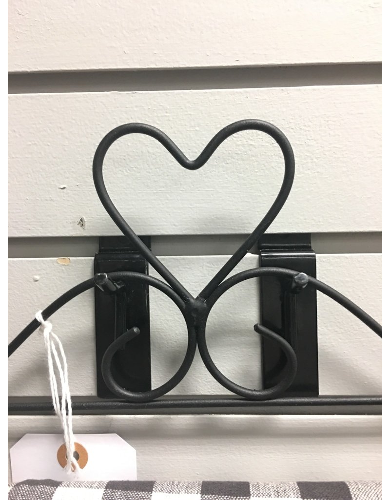 J & J Wire Heart Quilt Rack Heirloom Home