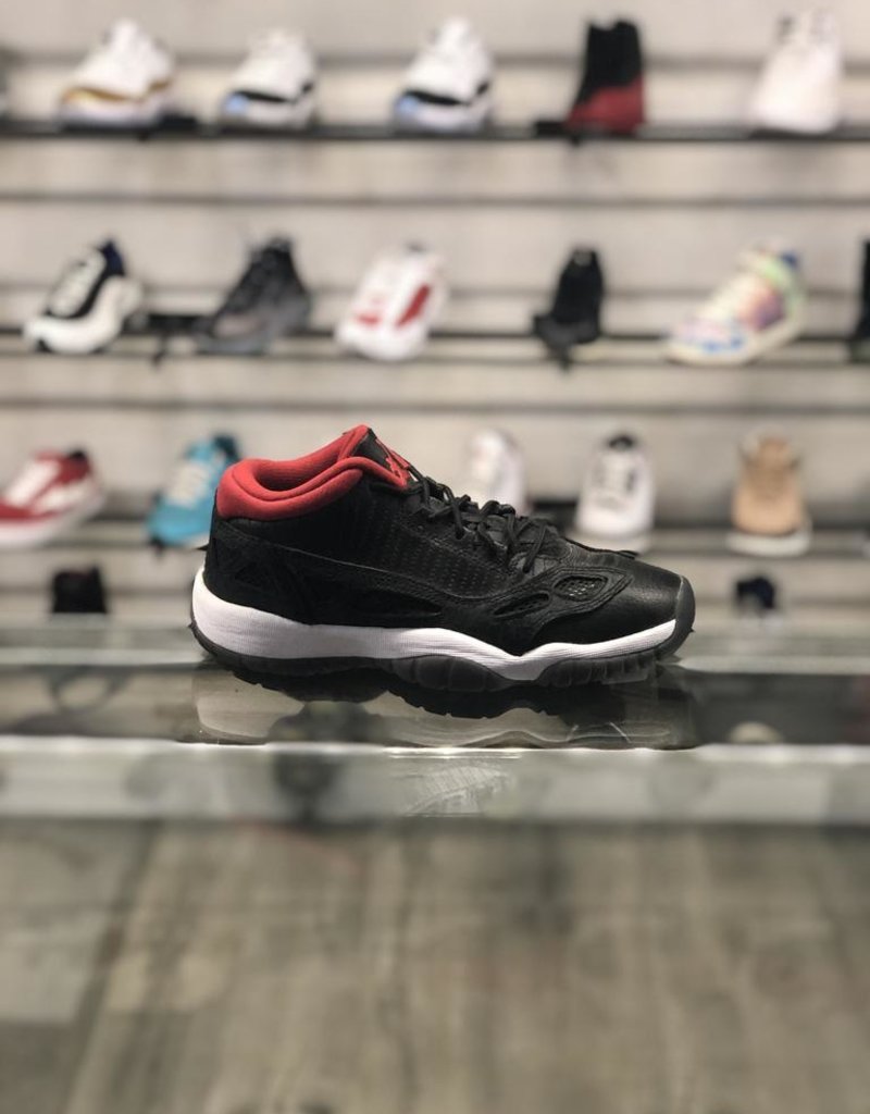 jordan 11 low ie bred