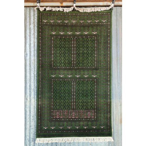 6' x 4' Indian Handmade Green Cashmere Rug 6' x 4' Indian Handmade Green Cashmere Rug
