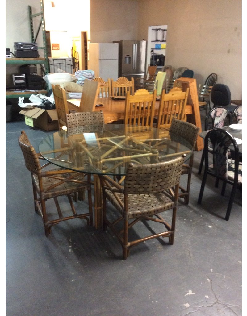 5 Piece Dinette Round Glass N Wicker