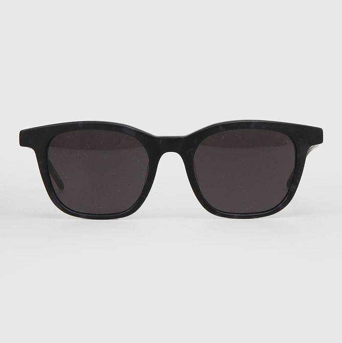 A Scandinavian in NY Sunglasses Bits Of Black