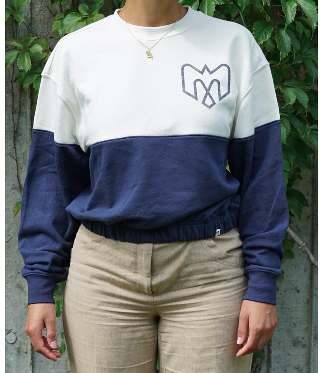 BONITA WOMEN'S CREW SWEATER