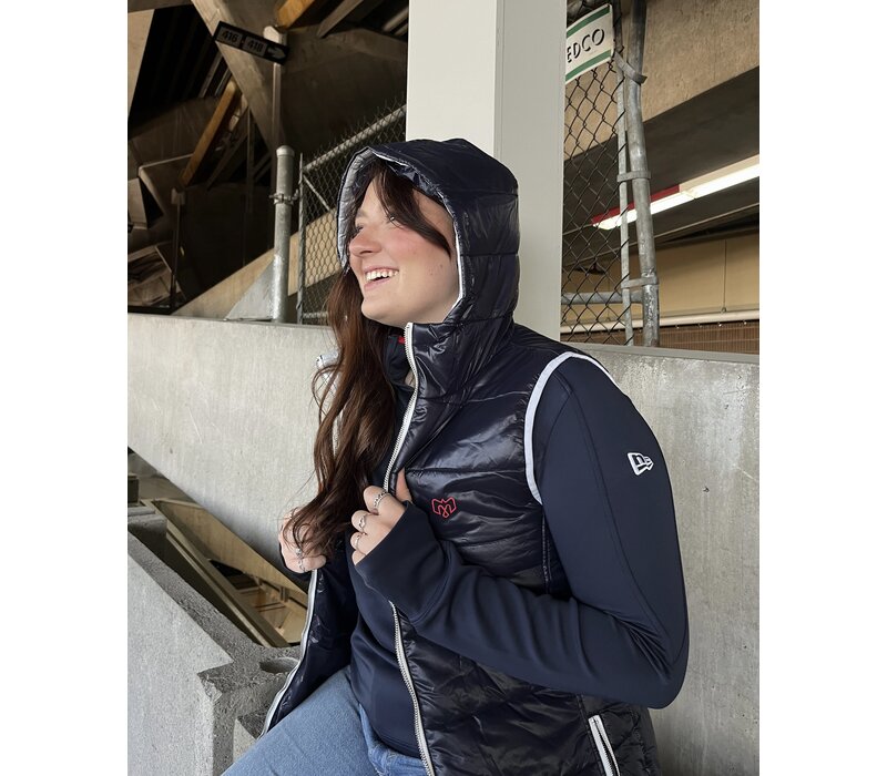 WOMEN HOODED VEST