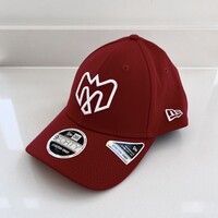 940 RED SNAPBACK