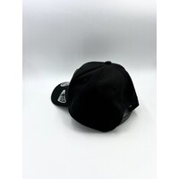 BLACK PIVOT HAT