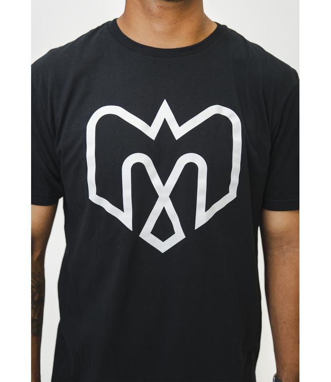 BASIC BLACK FAN T-SHIRT SS26