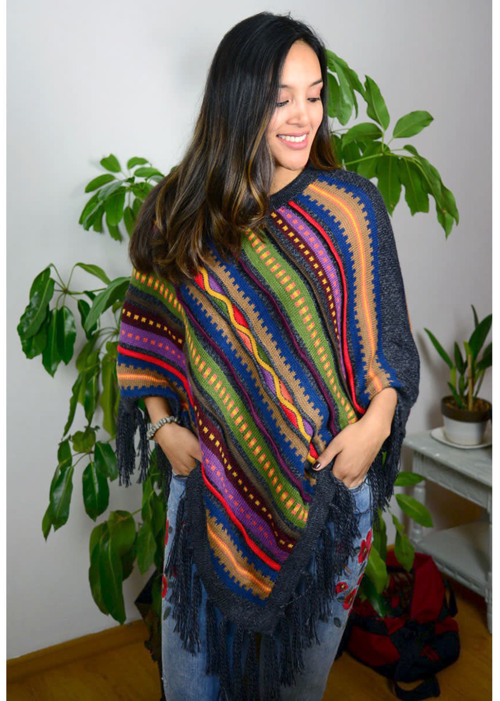 Minga Imports Aurora Alpaca Poncho