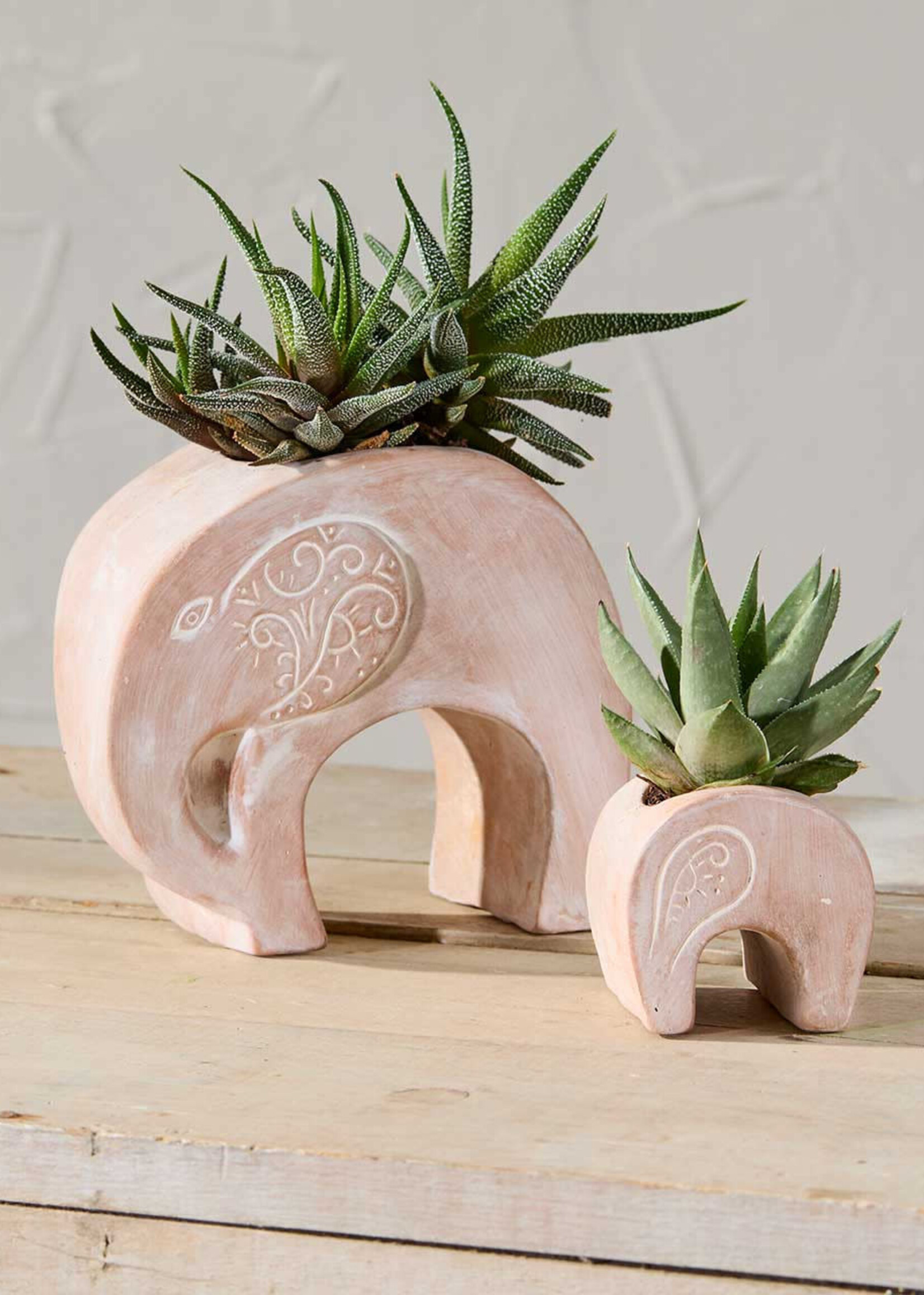 SERRV Elephant Family Planters
