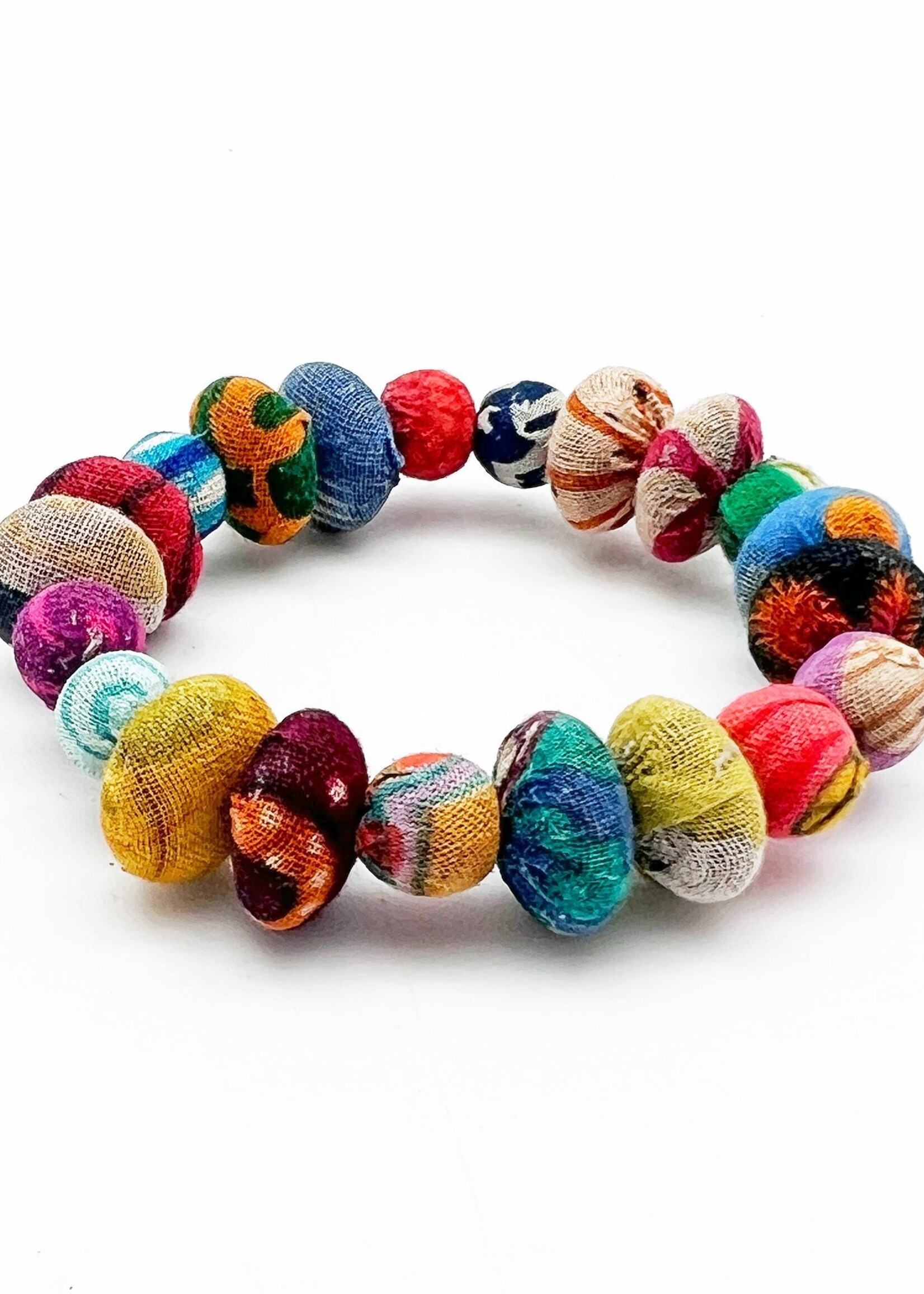 Small elastic oval and rnd. bead bracelet