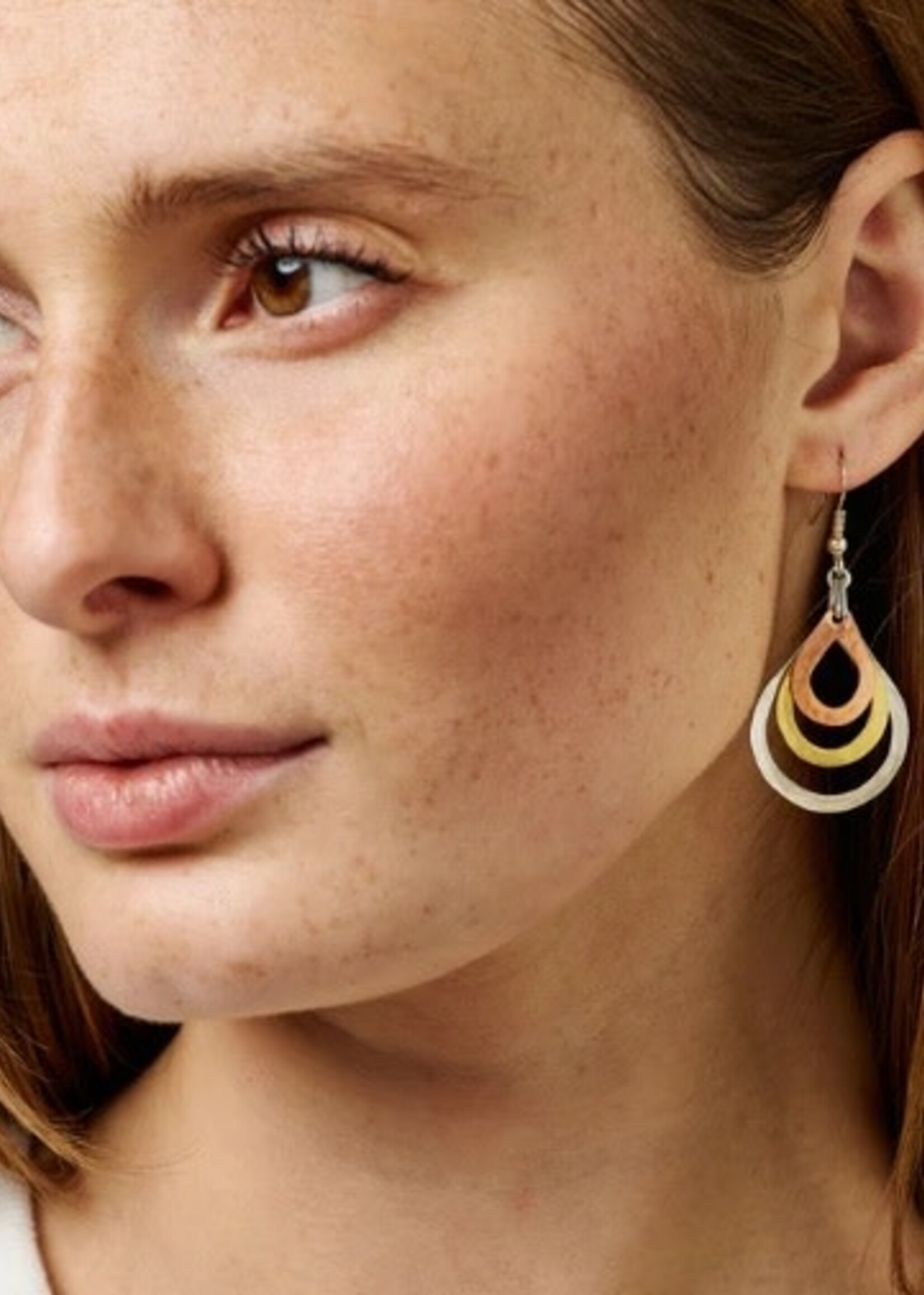 Three layered t-drops earrings