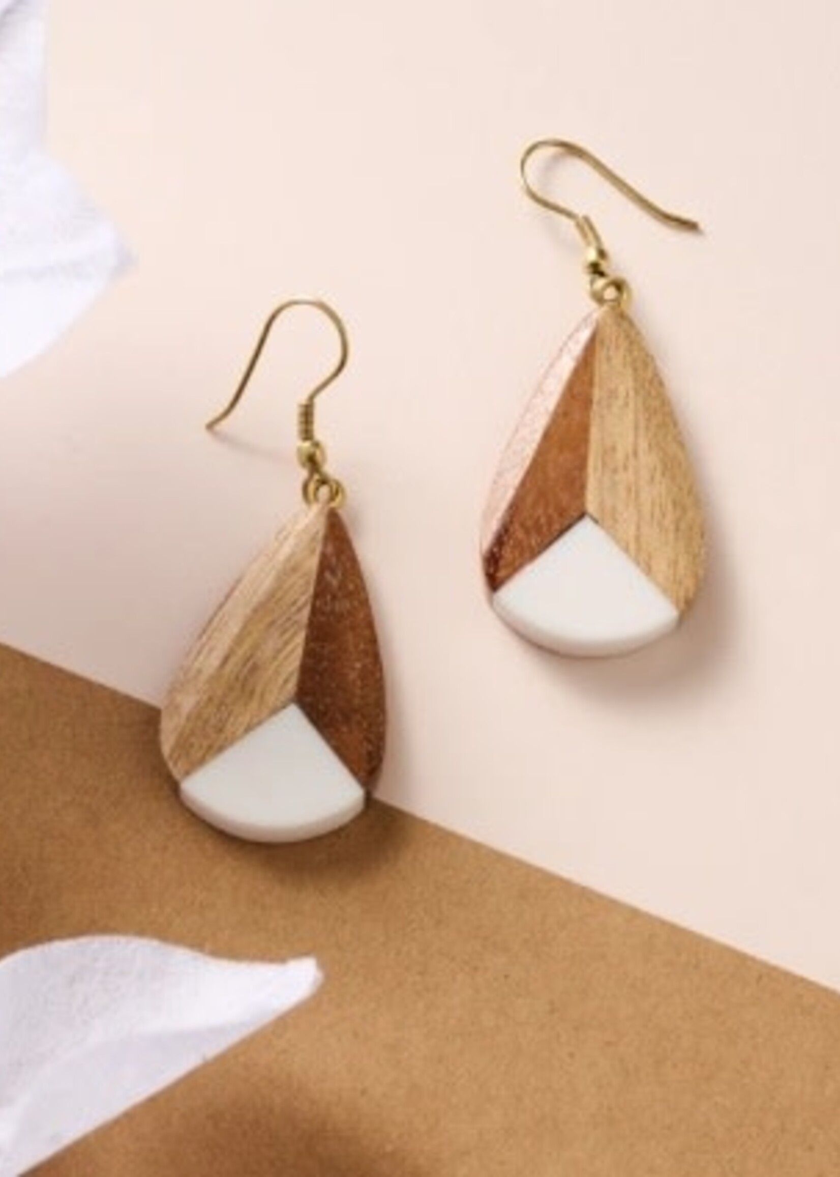 Theen teardrop earrings