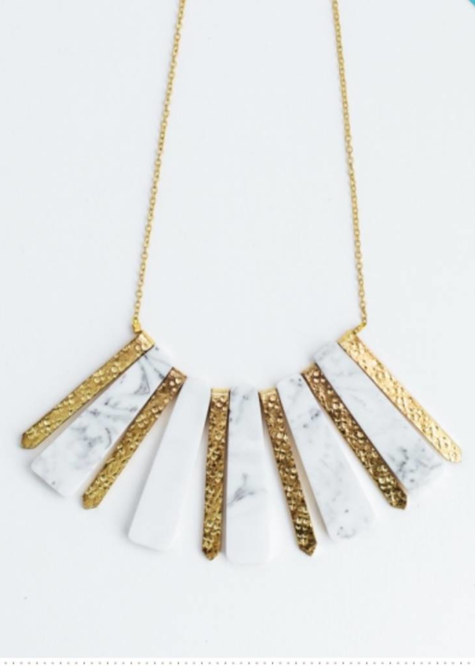 Marbled Rays Necklace White