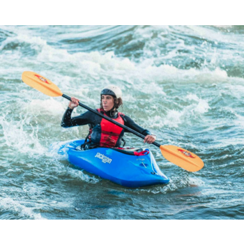 Kayak d'eau vive