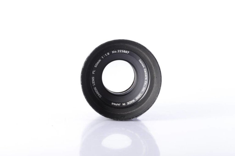 Canon Canon 135mm f/2.5 S.C. Lens