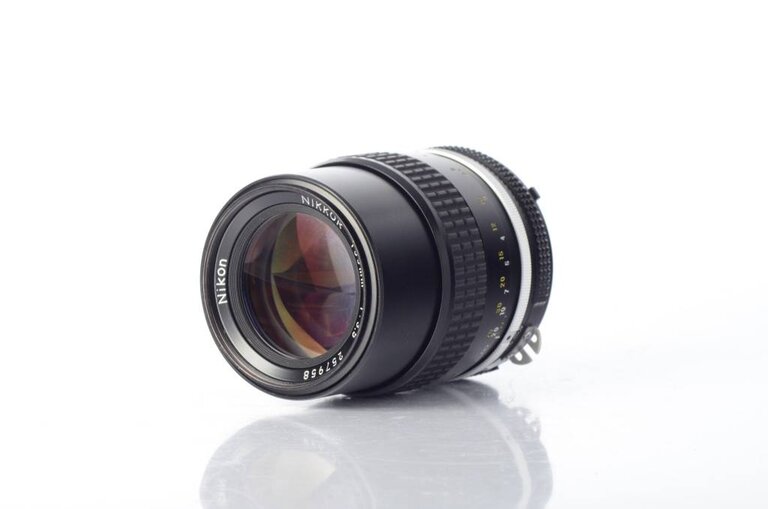 Nikon Nikon Nikkor 135mm f/3.5