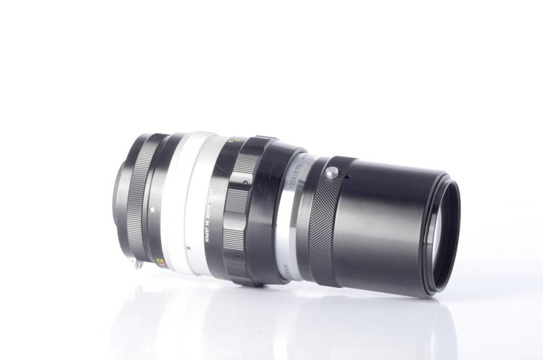 Nikkor-Q 200mm Prime Telephoto f/4 Lens