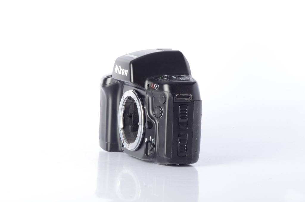 Nikon N90 SN:2118329 - LeZot Camera | Sales and Camera Repair | Camera