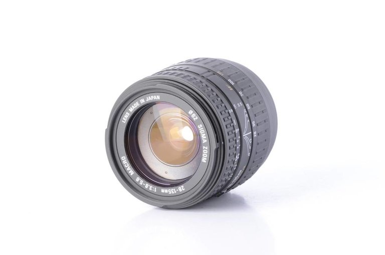 Sigma Sigma 28-135mm f/3.8-5.6 Lens
