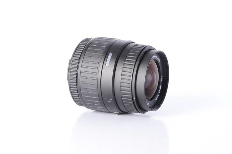Sigma Sigma 28-80mm f/3.5-5.6