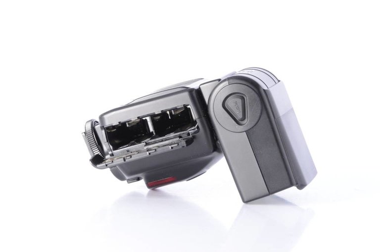 Nikon Nikon Speedlight SB-28 On Camera Flash
