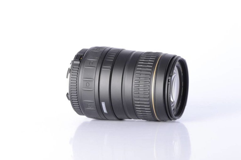 Quantaray QRay 100-300mm Lens