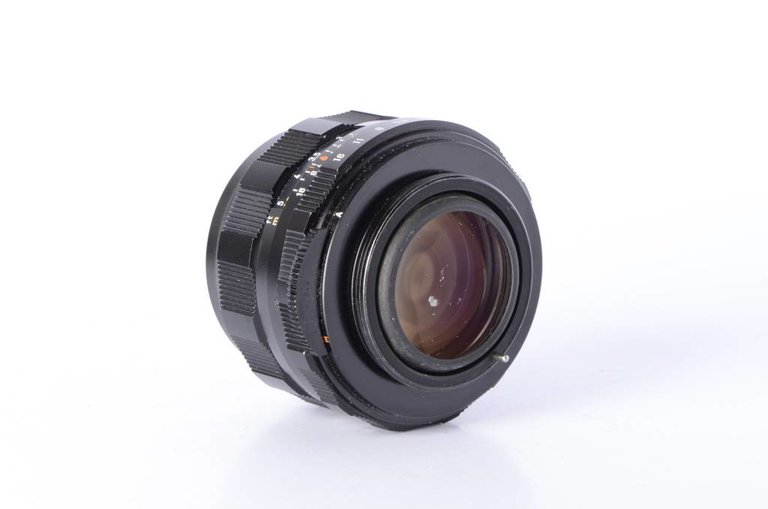 Pentax Asahi Super Takumar 50mm f/1.4 *