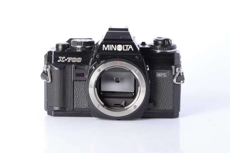 Minolta Minolta X-700 x700 35mm Film Camera Body *