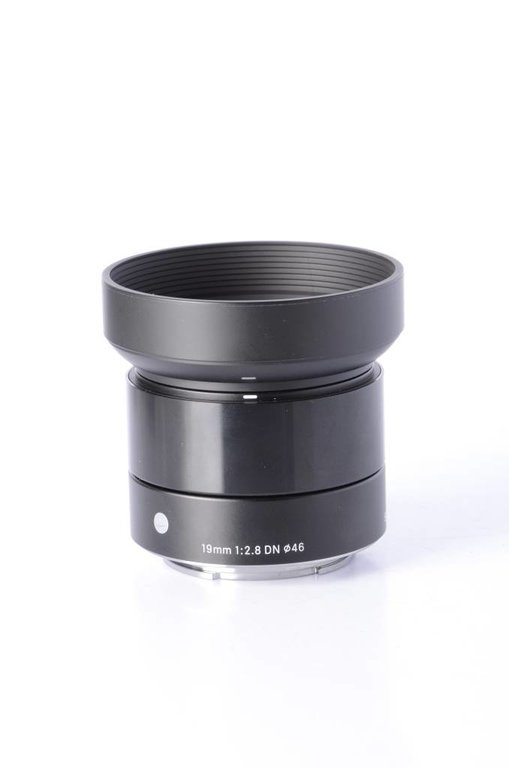 Sigma Sigma 19mm f/2.8 DN Lens