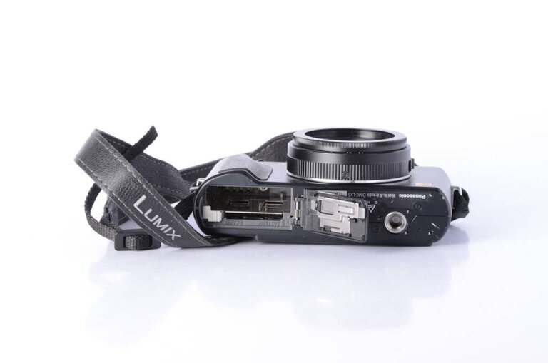 Panasonic Panasonic DMC-LX5 *As Is LCD Bleed